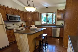 8427 Cooper Way, Inver Grove Heights, MN 55076 - Photo 5