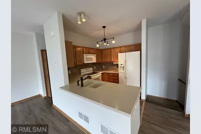6884 Meadow Grass Lane S, Cottage Grove, MN 55016 - Photo 9