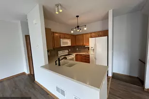 6884 Meadow Grass Ln S, Cottage Grove, MN 55016 - Photo 9