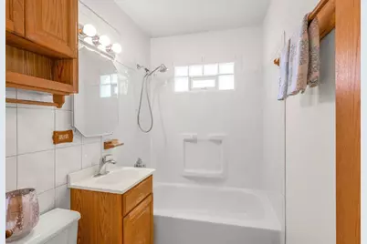 5949 Quail Avenue N, Crystal, MN 55429 - Photo 7