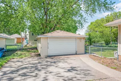 5949 Quail Avenue N, Crystal, MN 55429 - Photo 15