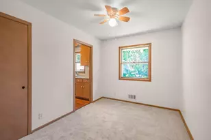 5949 Quail Ave N, Crystal, MN 55429 - Photo 9