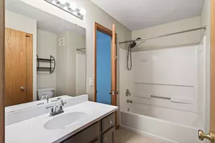 10104 Fillmore St NE, Blaine, MN 55434 - Photo 25