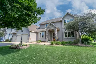3895 Arlington Dr, Woodbury, MN 55129 - Photo 1