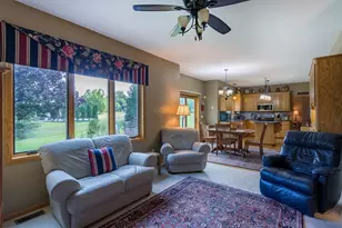 3895 Arlington Dr, Woodbury, MN 55129 - Photo 21