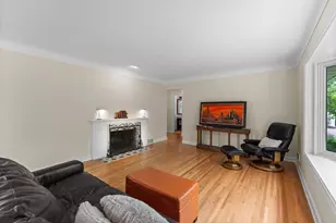 4705 Valley View Rd, Edina, MN 55424 - Photo 3