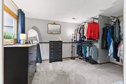8430 Hiawatha Avenue, Eden Prairie, MN 55347 - Photo 25