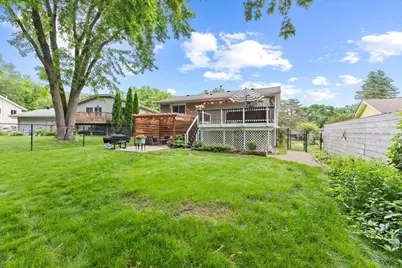 8430 Hiawatha Avenue, Eden Prairie, MN 55347 - Photo 33
