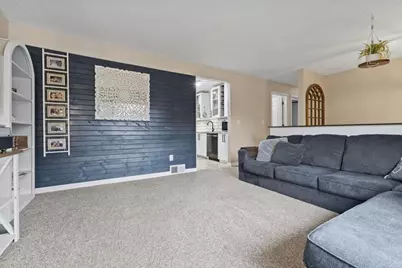 8430 Hiawatha Avenue, Eden Prairie, MN 55347 - Photo 7