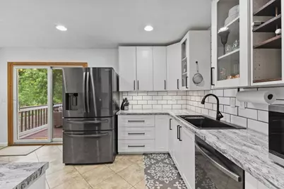 8430 Hiawatha Avenue, Eden Prairie, MN 55347 - Photo 13