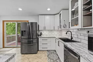 8430 Hiawatha Ave, Eden Prairie, MN 55347 - Photo 13