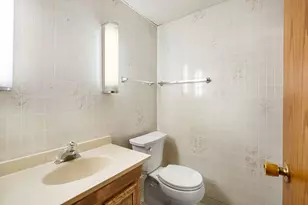 400 Oakland Pl NE, Austin, MN 55912 - Photo 29
