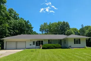 112 S 12th St, Montevideo, MN 56265 - Photo 1