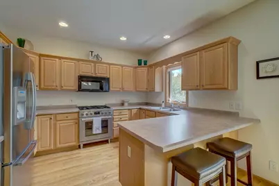 1340 Creekwood Drive, New Richmond, WI 54017 - Photo 15