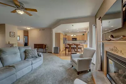 1340 Creekwood Drive, New Richmond, WI 54017 - Photo 9