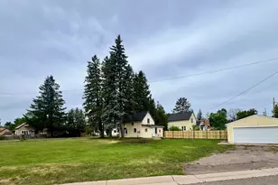 214 S 2nd St, Keewatin, MN 55753 - Photo 7