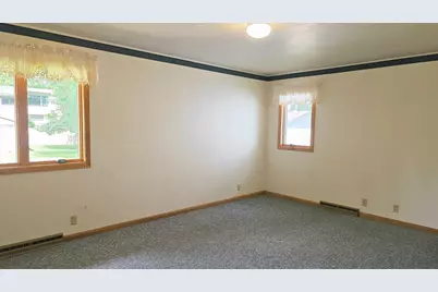690 7th Avenue, Granite Falls, MN 56241 - Photo 17