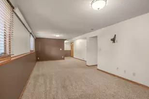 9109 Erickson Ct N, Brooklyn Park, MN 55428 - Photo 21