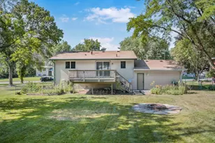 9109 Erickson Ct N, Brooklyn Park, MN 55428 - Photo 35