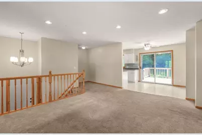 9109 Erickson Court N, Brooklyn Park, MN 55428 - Photo 5