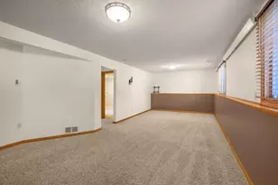 9109 Erickson Ct N, Brooklyn Park, MN 55428 - Photo 19
