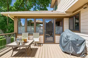 156 Red Oaks Dr, Vadnais Heights, MN 55127 - Photo 27