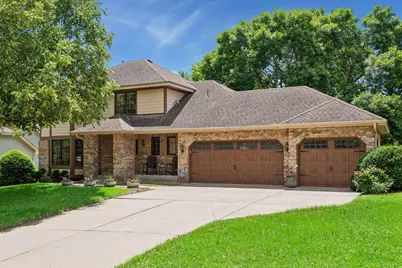 156 Red Oaks Drive, Vadnais Heights, MN 55127 - Photo 1