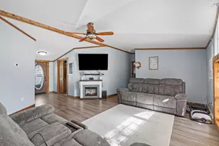 93 Riverside Terrace, Watertown, MN 55388 - Photo 17