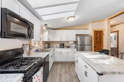 93 Riverside Terrace, Watertown, MN 55388 - Photo 23