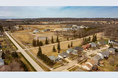 2945 Stonegate Court SW, Rochester, MN 55902 - Photo 37