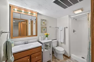 11201 Washburn Ave S, Bloomington, MN 55431 - Photo 29