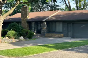 1200 Shryer Ave W, Roseville, MN 55113 - Photo 1