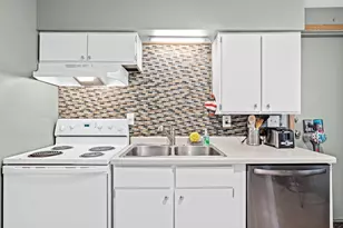 1708 Polk St NE, Minneapolis, MN 55413 - Photo 5