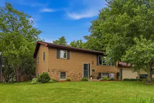 323 7th Street SW, Eyota, MN 55934 - Photo 1