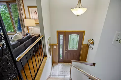 323 7th Street SW, Eyota, MN 55934 - Photo 3