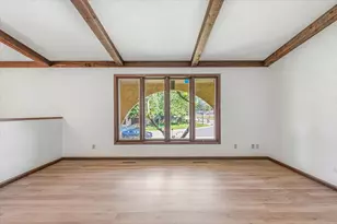 316 Colleen Ave, Shoreview, MN 55126 - Photo 9