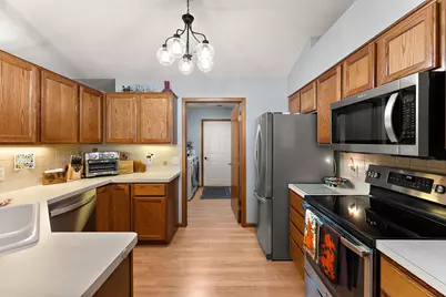 7556 Ojibway Park Bay, Woodbury, MN 55125 - Photo 15