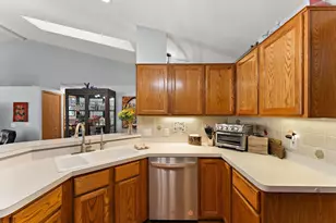 7556 Ojibway Park Bay, Woodbury, MN 55125 - Photo 17