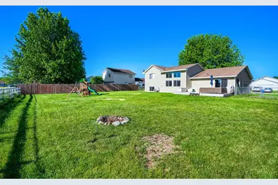 509 S Maple Street S, Belle Plaine, MN 56011 - Photo 5