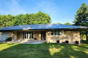 427 Lori Ln, Litchfield, MN 55355 - Photo 1