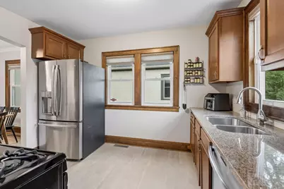 4429 Knox Avenue N, Minneapolis, MN 55412 - Photo 17