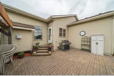 969 32nd Street S, Moorhead, MN 56560 - Photo 9