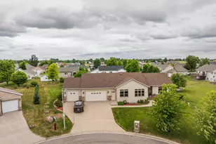 969 32nd St S, Moorhead, MN 56560 - Photo 3