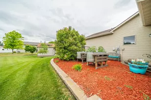 969 32nd St S, Moorhead, MN 56560 - Photo 11