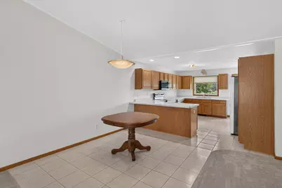 4514 Meadow Lakes Drive NW, Rochester, MN 55901 - Photo 7