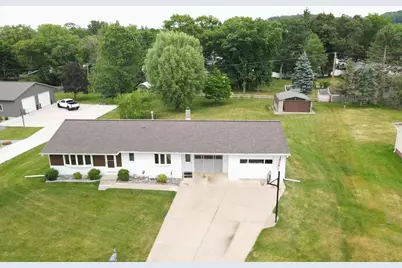 922 Auth Street, Durand, WI 54736 - Photo 7