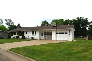 922 Auth St, Durand, WI 54736 - Photo 3