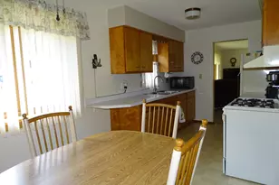 922 Auth St, Durand, WI 54736 - Photo 11