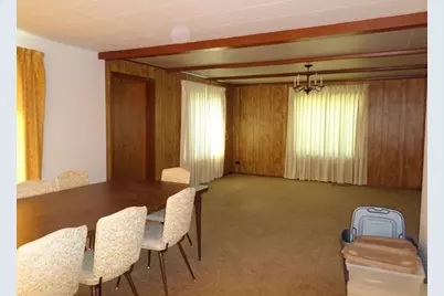201 Greenwood Street E, Thief River Falls, MN 56701 - Photo 7