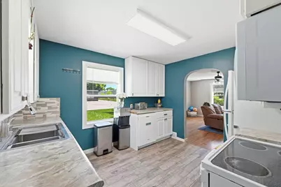 719 N Ramsey Avenue, Litchfield, MN 55355 - Photo 9